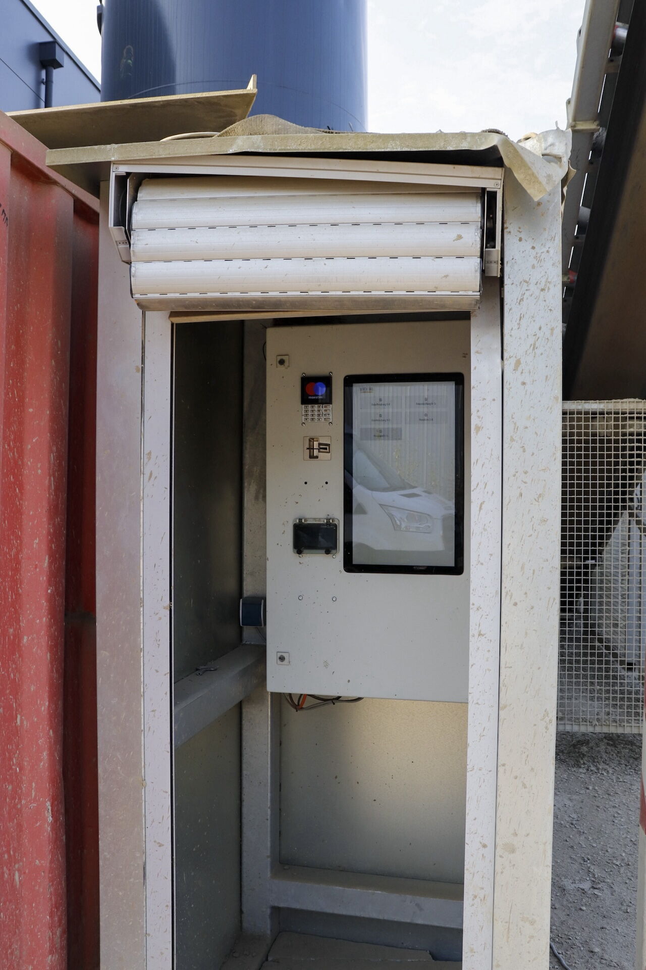 Am Terminal Menge & Sorte auswählen, bezahlen & Bon entgegennehmen